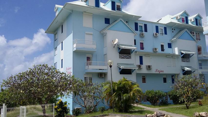 Appartement entier, Appartement moderne à Sainte-Anne 43 m² avec vue mer in Sainte-Anne (Martinique), Martinique