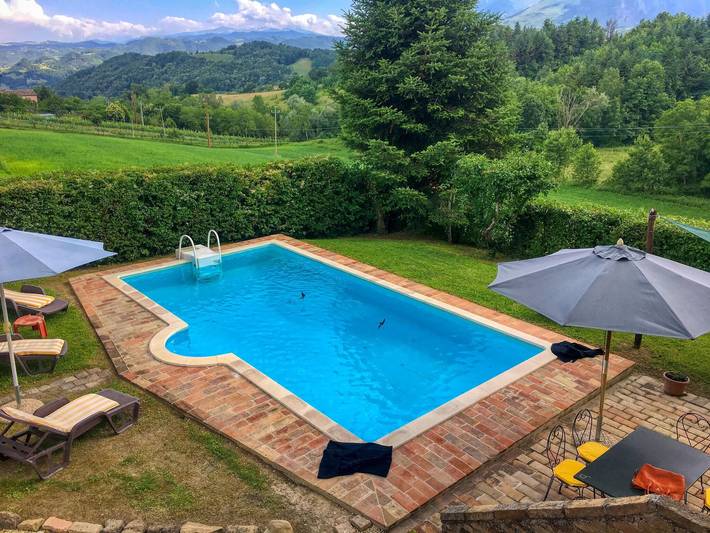 Agriturismo per 8 persone, con Piscina a San Ginesio