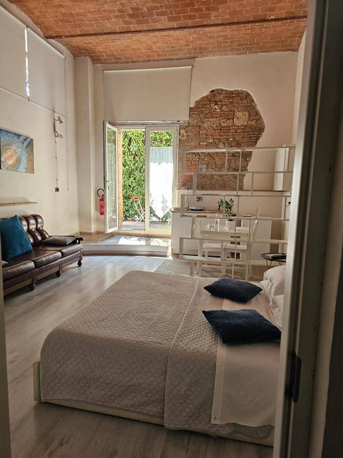 Location de vacances pour 2 personnes, avec Jacuzzi et Terrasse ainsi que Jardin et Piscine à Chiusi - 4