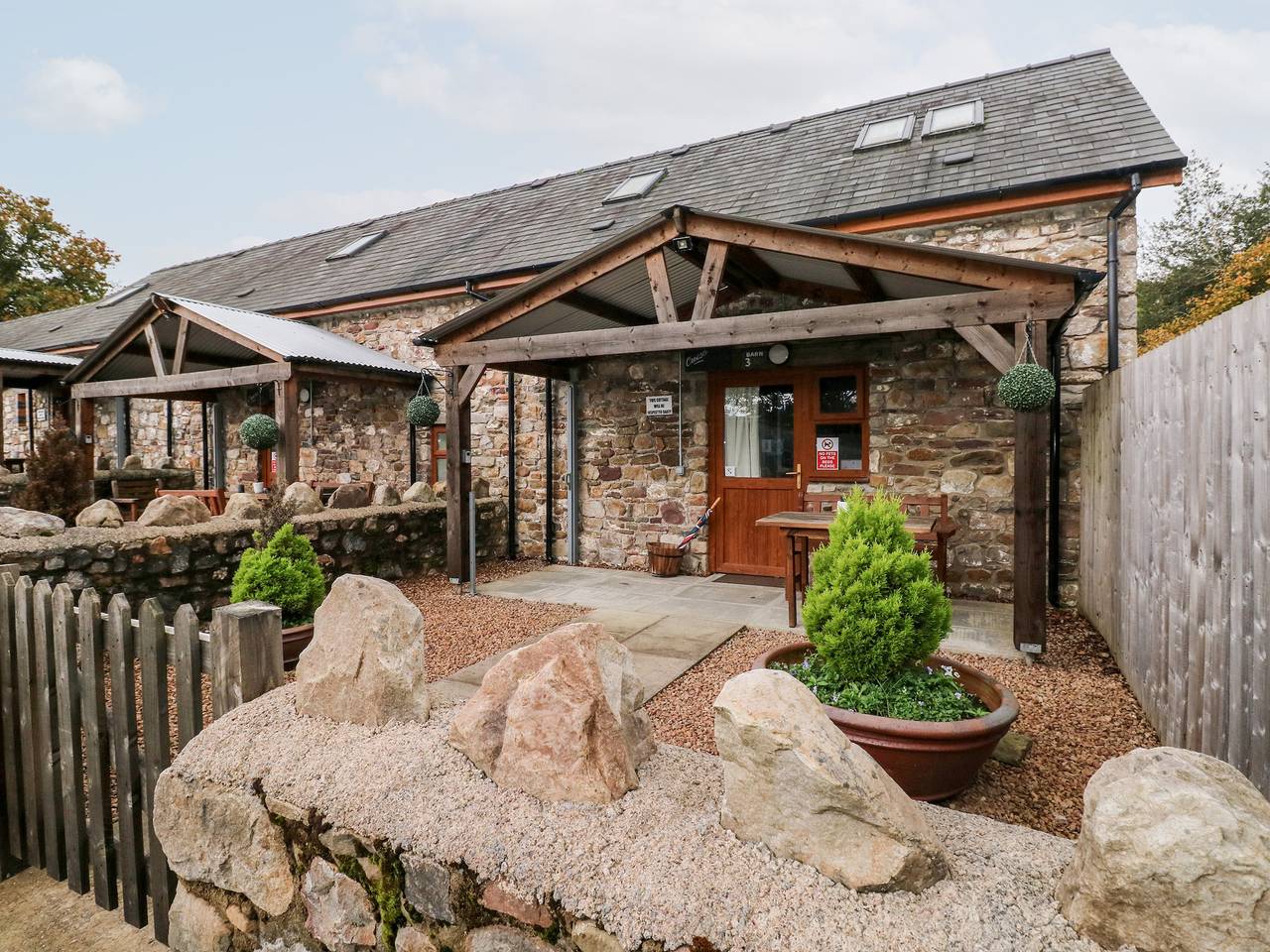 Hut for 2 People in Mid-Wales, Powys