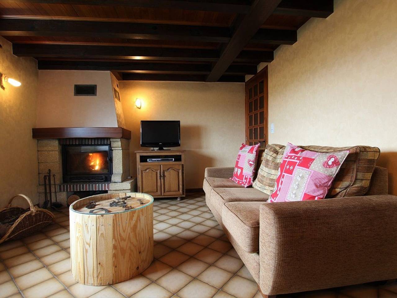 Ferme rénovée, vue panoramique - pers. in Vorey, Haute-Loire