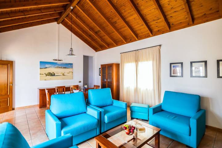Chalet para 4 personas, con Terraza además de Jardín y Piscina en Fuerteventura - 3