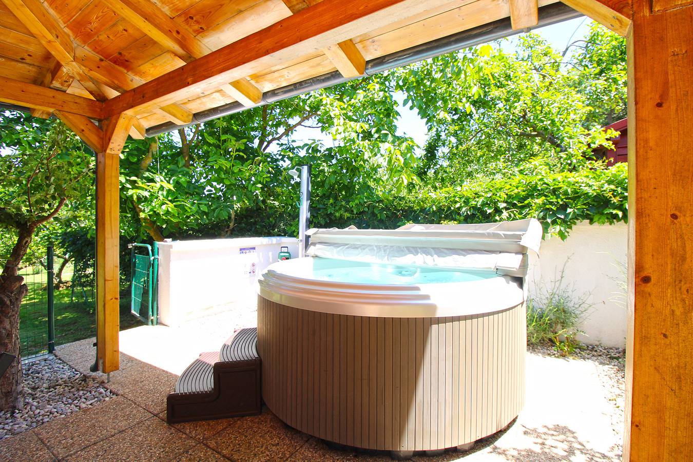 Ferienhaus für 6 Personen mit Terrasse in Banjole, Südküste Istrien