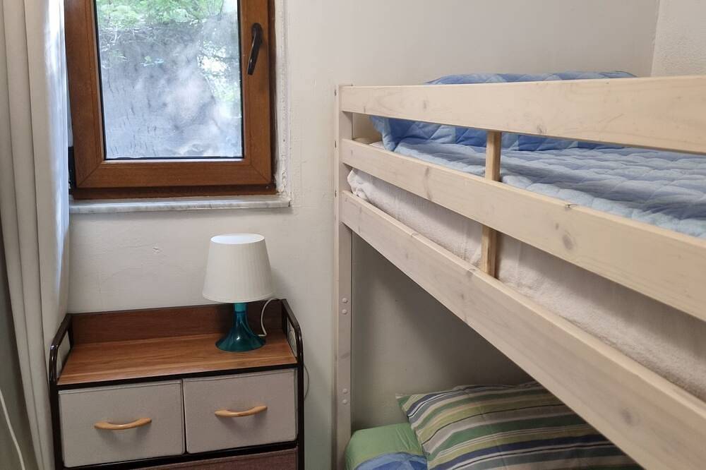 Bikers cottage in the woods 5 minutes from the sea, in Varigotti, Finale Ligure Municipality