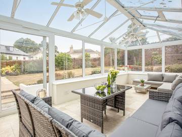 Holiday Home for 8 People in Paignton, Torbay, Photo 4