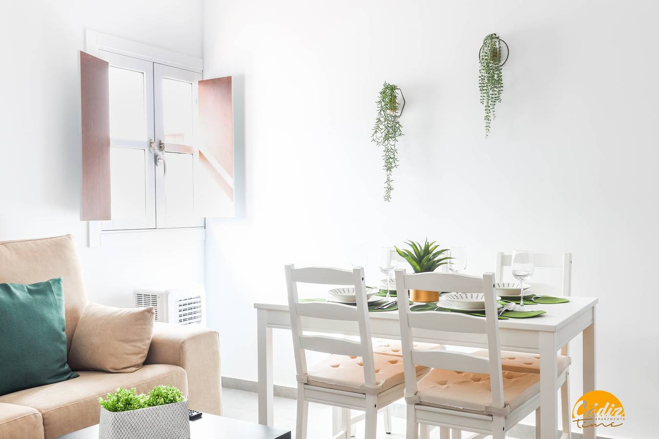 Entire vacation apartment, Casa Rehala Nisa by Cadiz Time in Cadiz Old Town, Cádiz