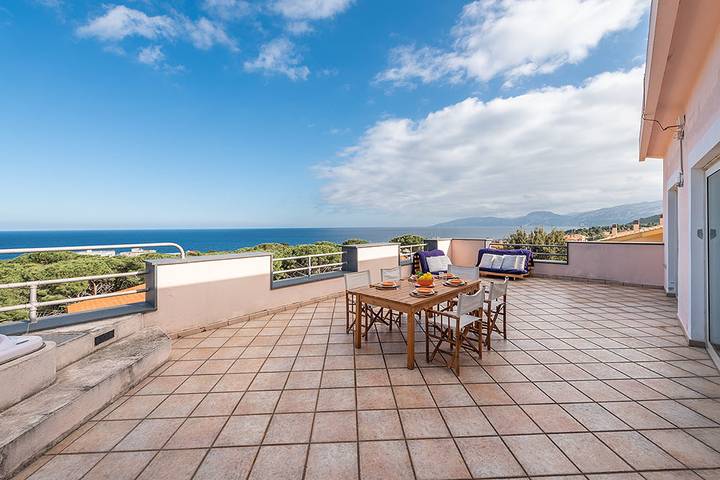 Casa vacanza per 13 persone, con giardino, con animali domestici a Cala Gonone