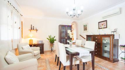 Villa in Mancor de la Vall, Majorca Center für 6 