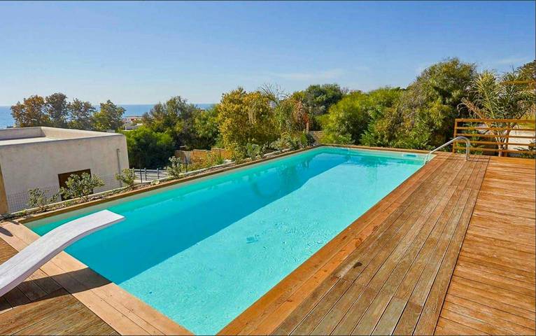 Vous profiterez d'une villa avec piscine et jacuzzi près de Selinunte. in Triscina, Castelvetrano (Commune)