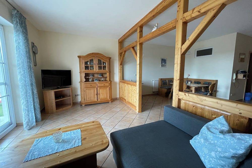 Ganze Wohnung, Geräumige Ferienwohnung (70qm) mit großer Terrasse und Gartenblick in Spalt, Fränkisches Seenland