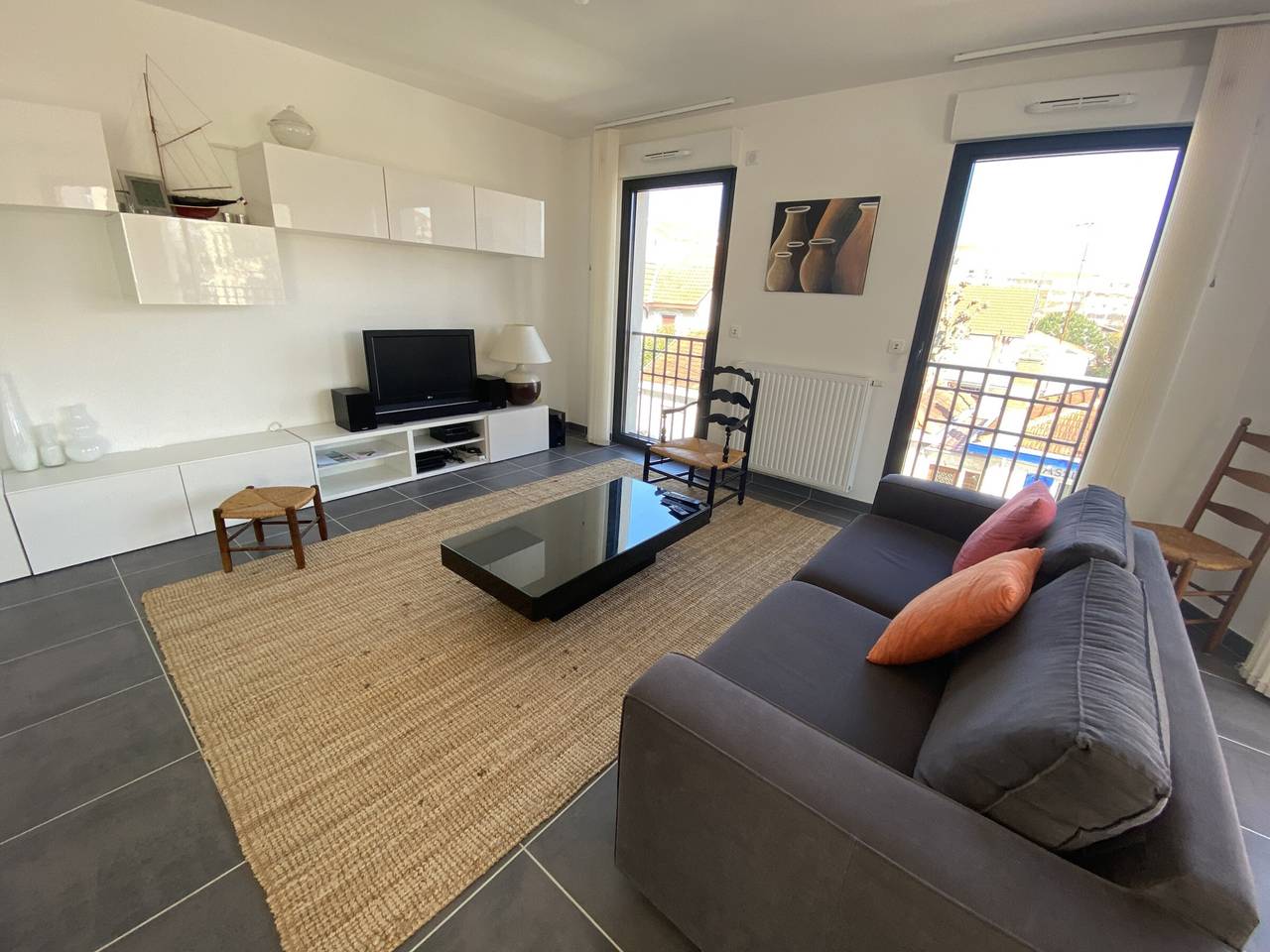 Appartement entier, Bel appartement en centre-ville d'Arcachon, résidence récente, proche plages, pour 4 personnes in Arcachon, Région d'Arcachon