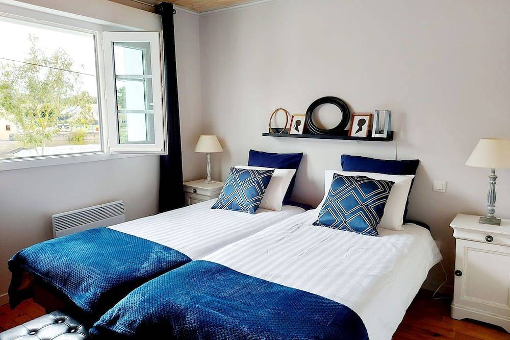 Suite familiar con 2 habitaciones, desayuno incluido, salón privado, cerca de Laval y Château-Gontier in Fromentières, Mayenne (desambiguación)