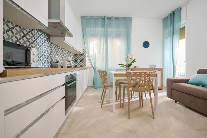 Gîte pour 5 personnes, avec balcon à Follonica - 4