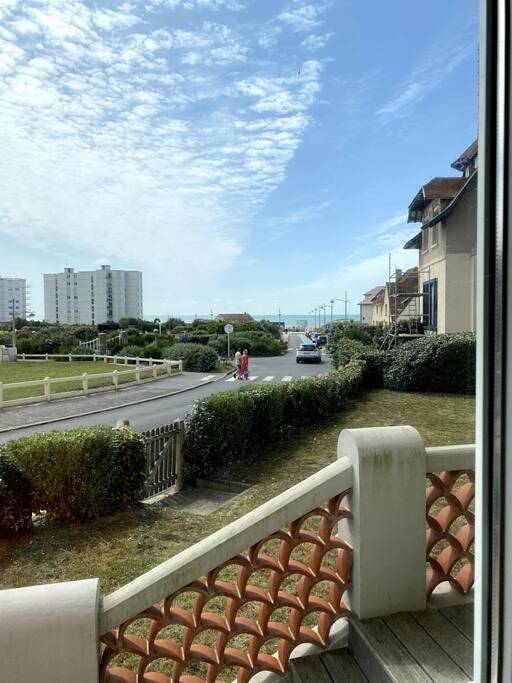Gîte pour 4 personnes, avec terrasse dans Golf des Pins (Hardelot-Plage) - 2