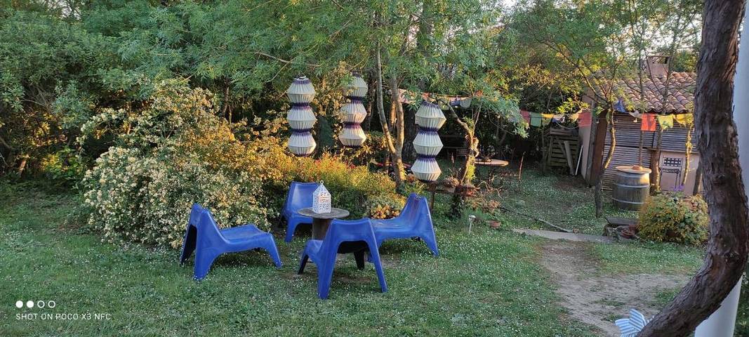 Gîte pour 2 personnes, avec jardin et piscine ainsi que vue et terrasse à Ventenac-Cabardès - 3