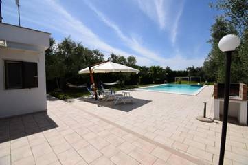 Villa pour 4 personnes, avec piscine et jardin dans les Pouilles