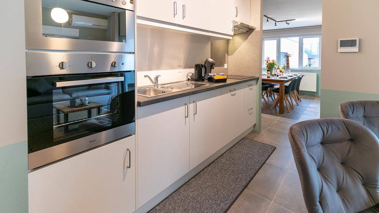 Geheel vakantieappartement, Vakantieappartement voor 4 personen met balkon/terras in Maasmechelen, Belgisch-Limburg
