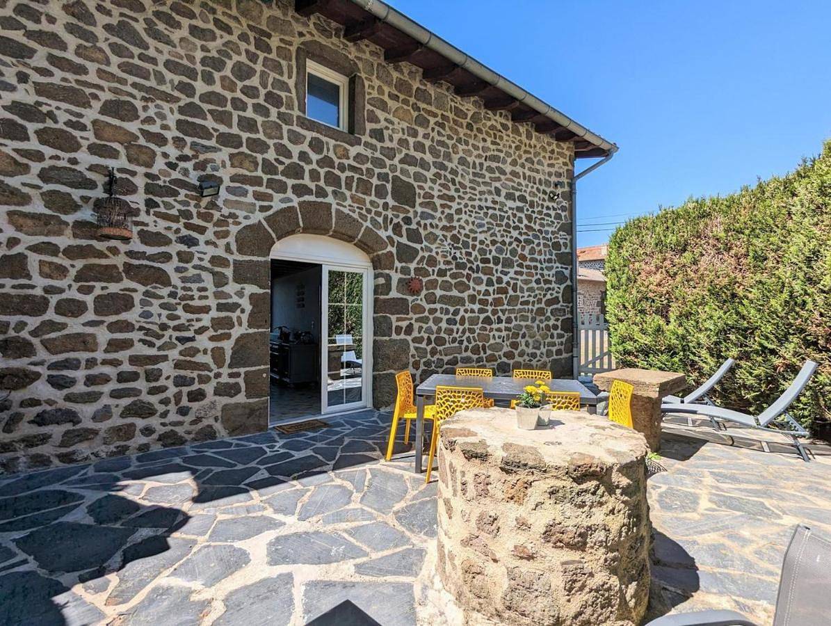 Three-Bedroom House in Polignac, Haute-Loire