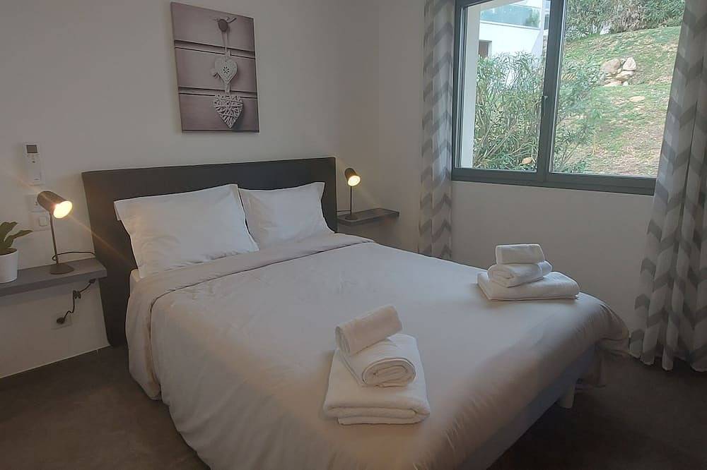 Corse et Zen : Villa Sur Les Bois  85m² 5/7 pers, Piscine, Plage à 3 minutes, in Taglio-Isolaccio, Arrondissement de Corte