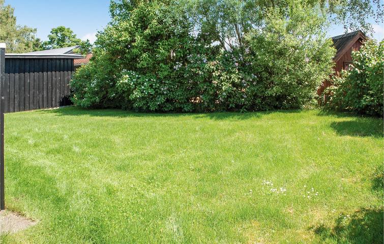 Ferienhaus für 5 Personen mit Terrasse in Følle Strand, Süddjursland