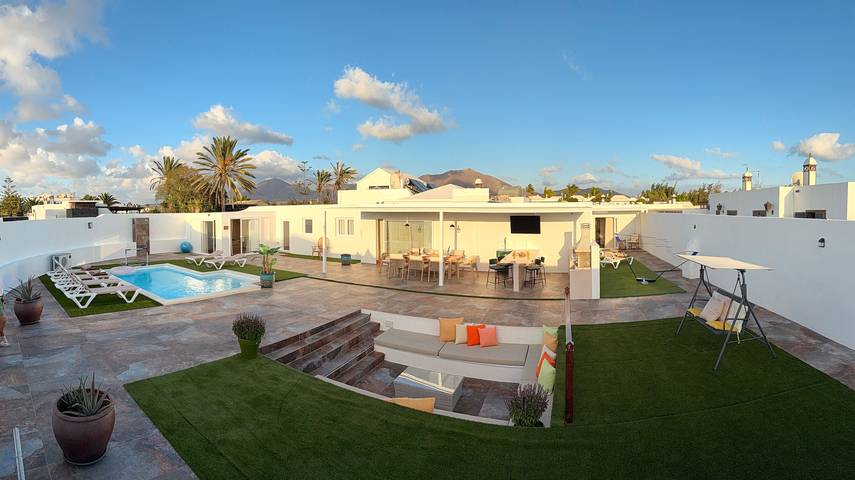 Chalet para 12 personas, con jardín, Se admiten mascotas en Lanzarote - 2