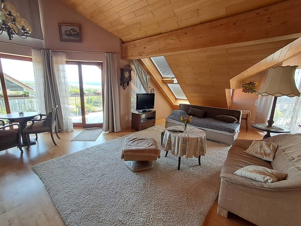 Ganze Wohnung, Ferien-Studio Säntisblick Og – See- und Alpenblick, Balkon und Wlan in Radolfzell, Radolfzell am Bodensee