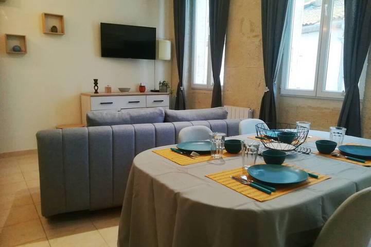 Apartamento entero, Gîte de la cathédrale in downtown Lectoure in Lectoure, Gers