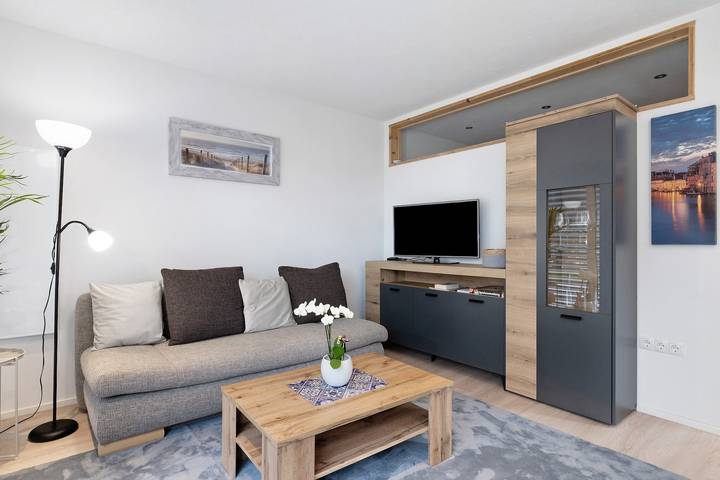 Geheel appartement, Appartement 'König' met Uitzicht op de Bergen, Gedeeld Terras en Wifi in Lustenau, Bodensee-Vorarlberg