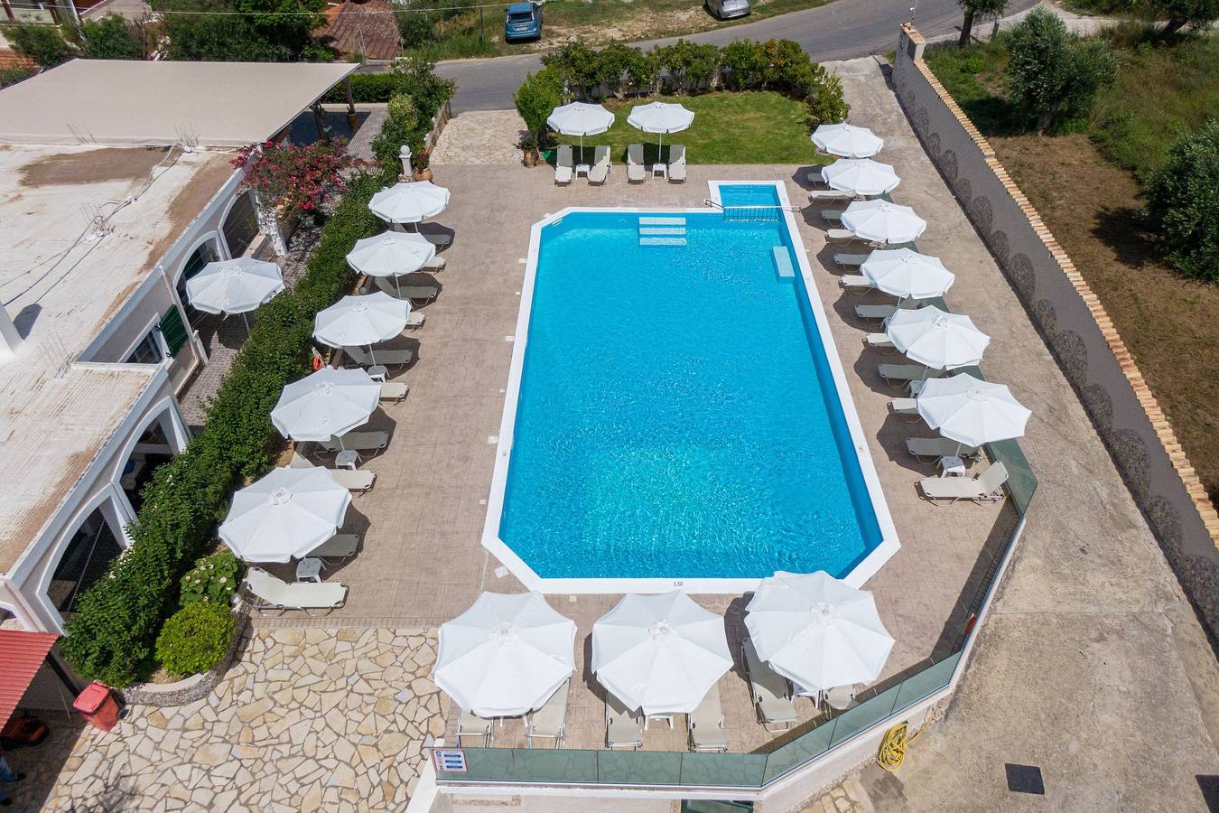 Ολόκληρο το στούντιο, Studio Apartment 'Standard  Downstairs 15' with Shared Pool, Wi-Fi and Air Conditioning in Αρίλλα Αγίου Γεωργίου, Αρίλλα