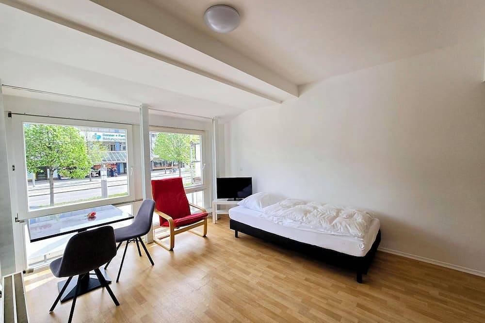 Ganze Wohnung, Apartments Efde Gmbh -  Allee 41, Heilbronn - Superior Apartment 12 in Heilbronn, Kurpfalz