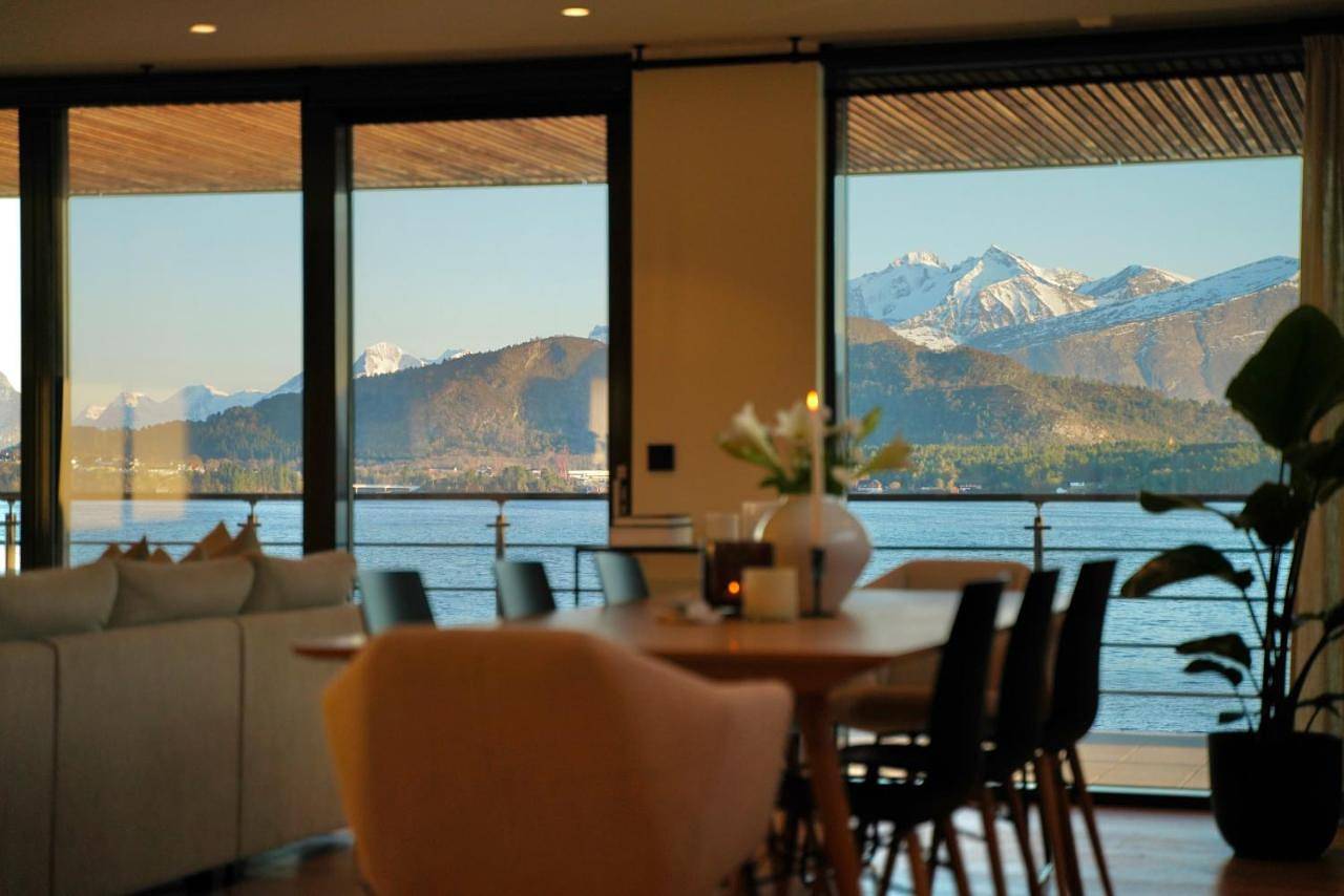 Ganze Wohnung, Waterfront Fjord Panorama in Ålesund in Ålesund