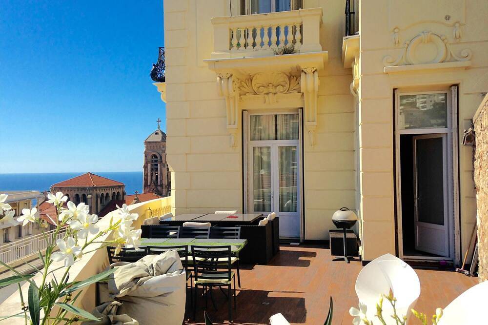 Appartamento intero, Appartamento / 2 no Monaco 68 M2 grd terrazza vista mare, garage casa 10 E giorno in Beausoleil, Nizza e dintorni