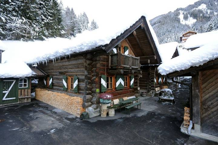 Chalet für 7 Personen, mit Terrasse und Sauna, kinderfreundlich in Mayrhofen