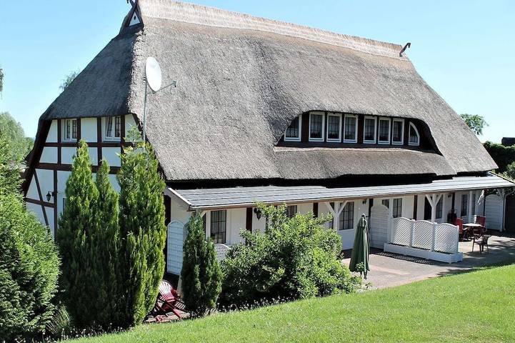 Ferienwohnung für 5 Personen, mit Garten und Terrasse in Wohlenberg