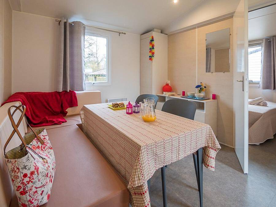 Camping  Le Parc des Roches - Mobilhome 4 personas - Comfort Xl | 2 Dormitorios | 4 Pers. | Terraza elevada in Saint-Chéron, Essonne