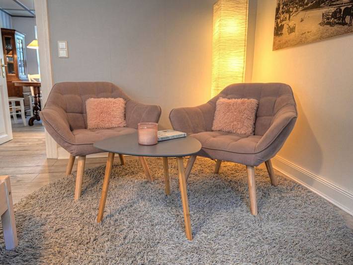 Ganze Ferienwohnung, Oase Friedastraße - "Unsere Blume" / charmante 2-Zimmer-Wohnung mit Balkon und Hafenblick in Flensburg, Flensburger Förde