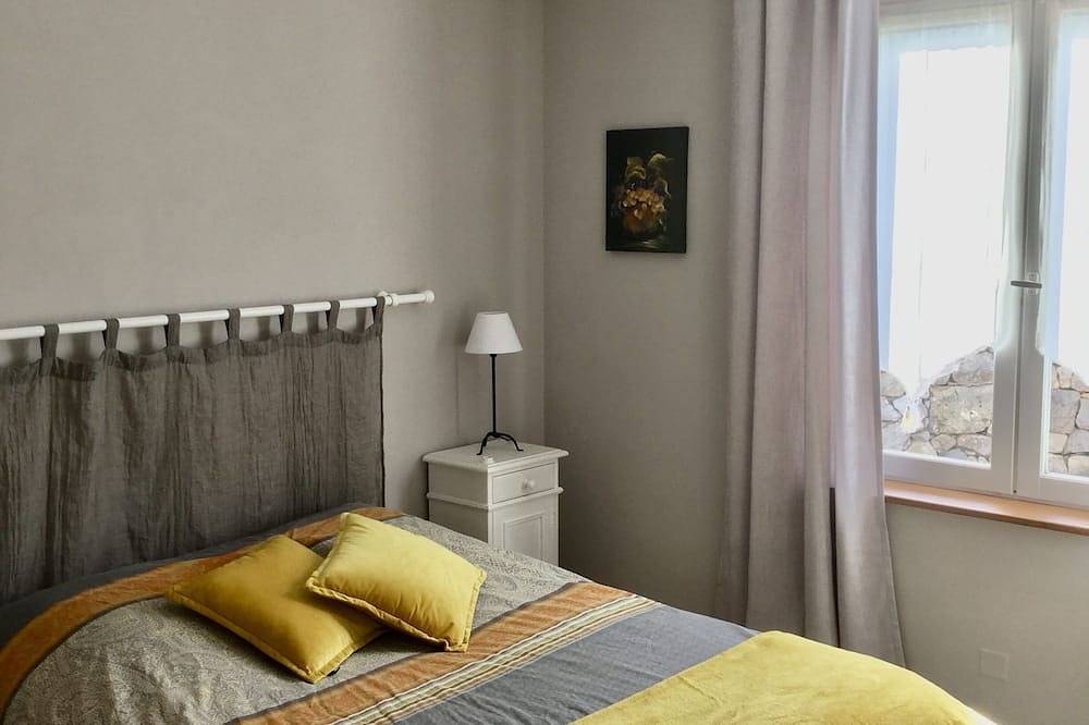 Just 10 minutes from the Gorges du Verdon! Beautiful and spacious villa with swimming pool  in Régusse, Región Brignoles