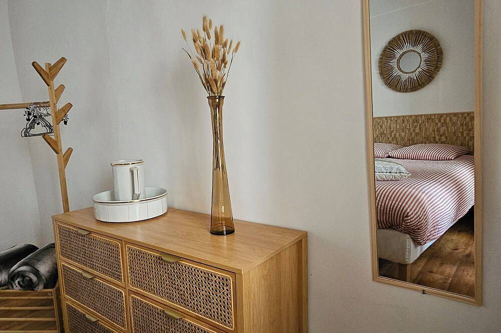 Ganze Wohnung, Les Cols du Ventoux - \"Col de la Madeleine\" apartment in the heart of the village of Bédoin. in Bédoin, Parc naturel régional du Mont-Ventoux