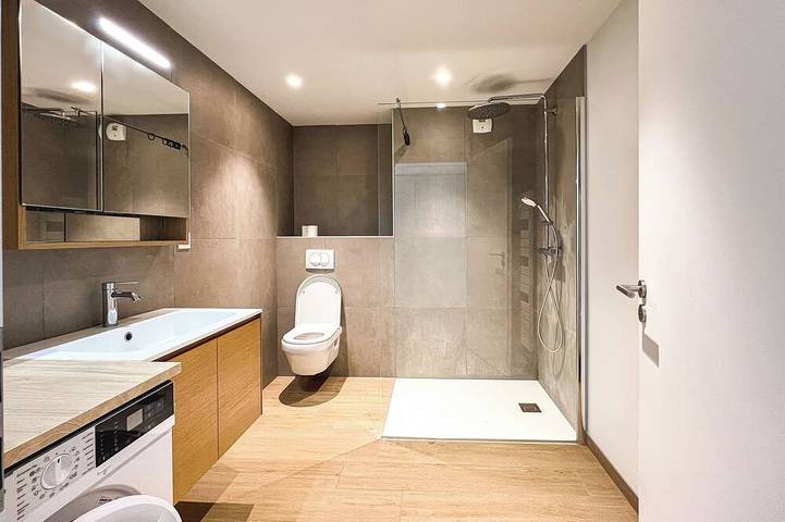 Appartement entier, L'Acacia - Moderne avec grand balcon in Saint-Louis, Région de Mulhouse