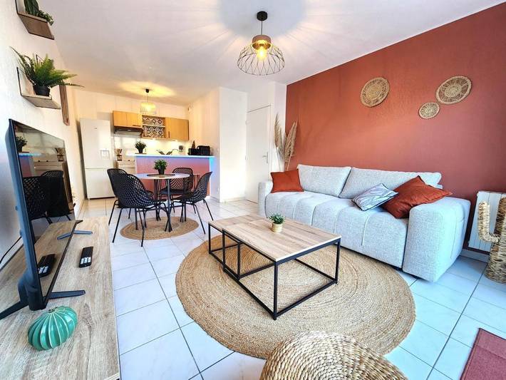 Gîte pour 4 personnes, avec piscine et terrasse à Bègles - 3