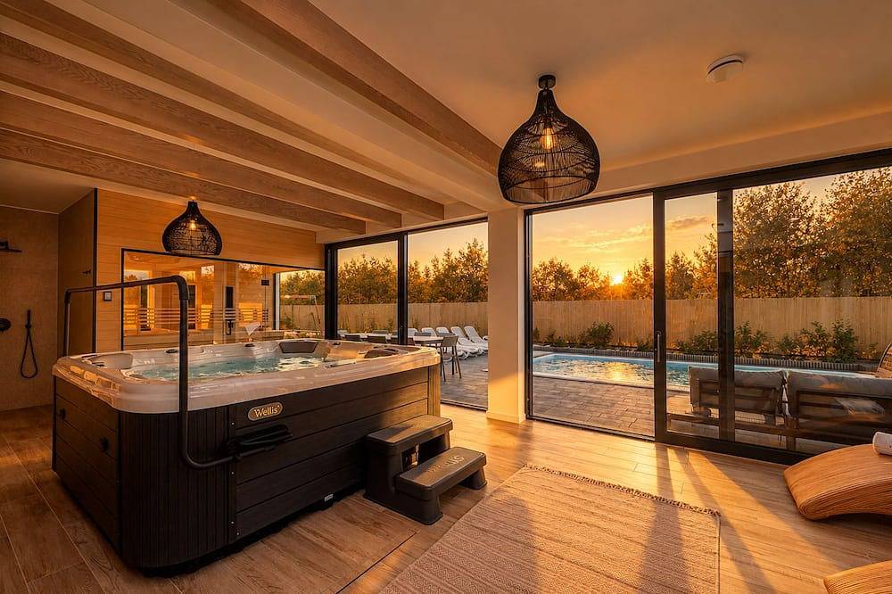 Geräumiges 5-Schlafzimmer-Haus mit Jacuzzi, Sauna und Pool in Mielno, Jezioro Jamno