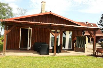 Ferienhaus für 3 Personen, mit Garten in Barkhagen
