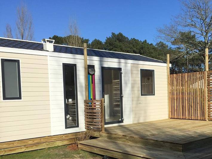 Camping Le Saint Laurent - Mobilheim 4 personen - Confort - 32m² - 2 Zimmer in Golf Saint-Laurent, Ploemel