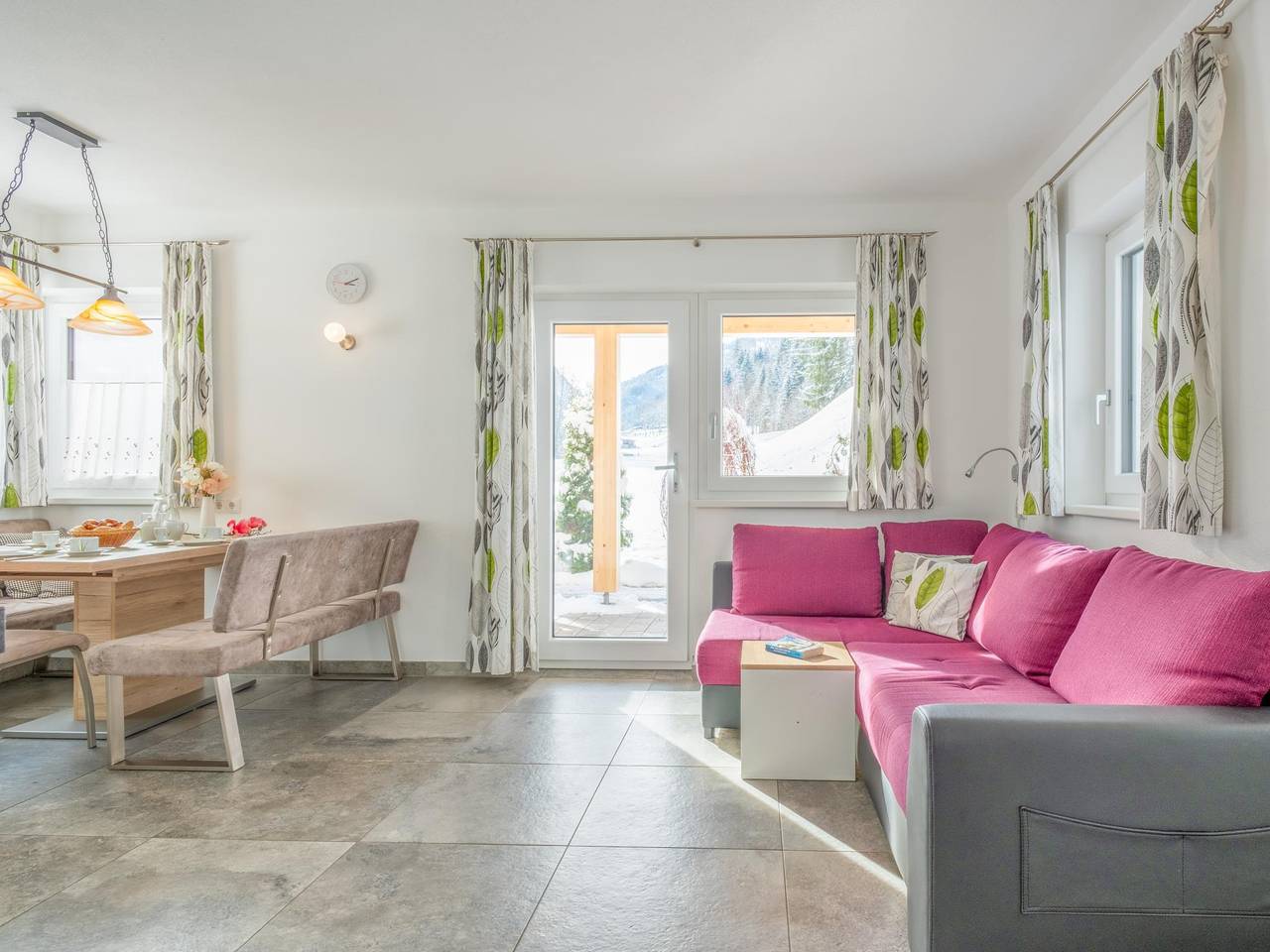 Ganze Wohnung, Modernes Apartment, nur 450m zum Skilift in Kirchberg in Tirol, Kitzbüheler Alpen