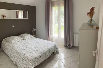 Maison D’hôte pour 4 Personnes dans Sauvigny-les-Bois, Nièvre, Photo 1