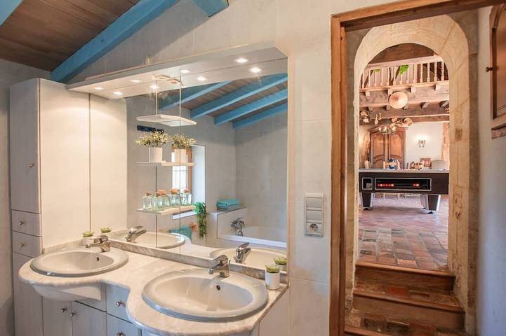 Location de vacances pour 10 personnes, avec terrasse et jardin à Marminiac - 4