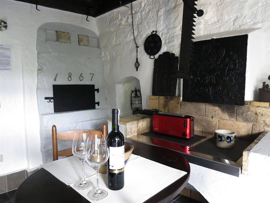 Ganze Ferienwohnung, 2-Bett-Ferienwohnung Bauernstube in Schalkenmehren, Vulkaneifel