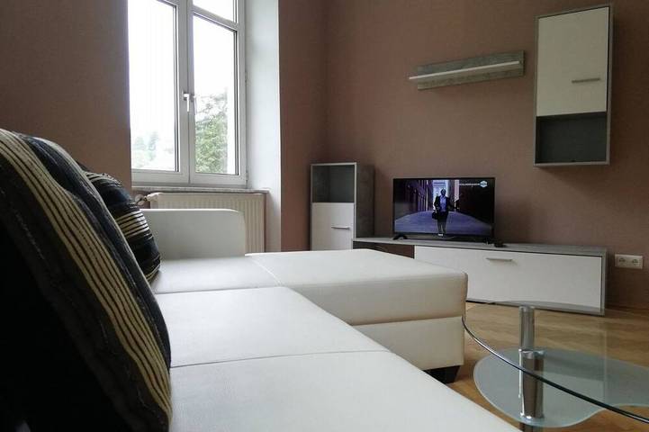 Ferienwohnung für 8 Personen, mit Garten