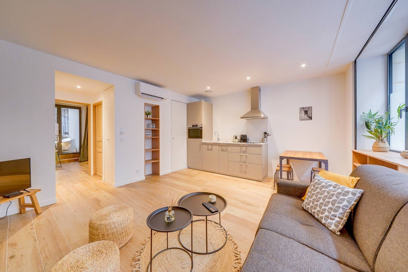 Apartamento entero, Apartamento de vacaciones para 3 personas con terraza in Burdeos, Región de Burdeos