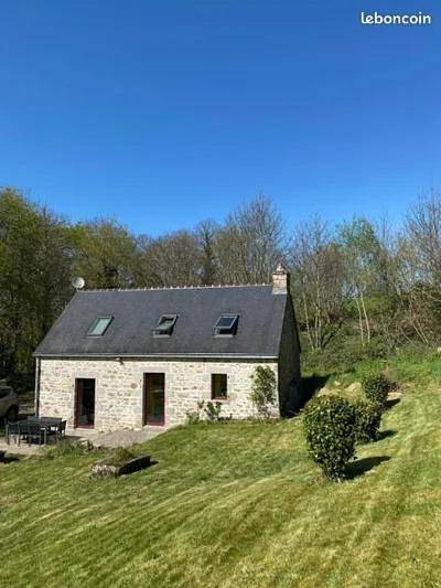Location de vacances pour 4 personnes, avec terrasse et vue à Ergué-Gabéric